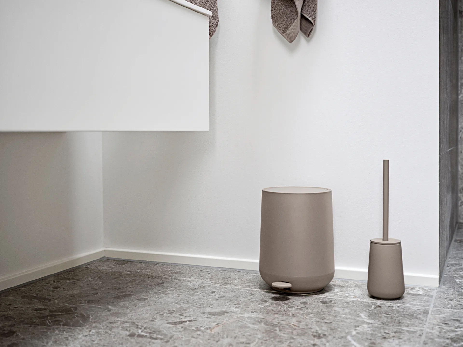 Brosse de toillette Nova One, Taupe Zone Denmark