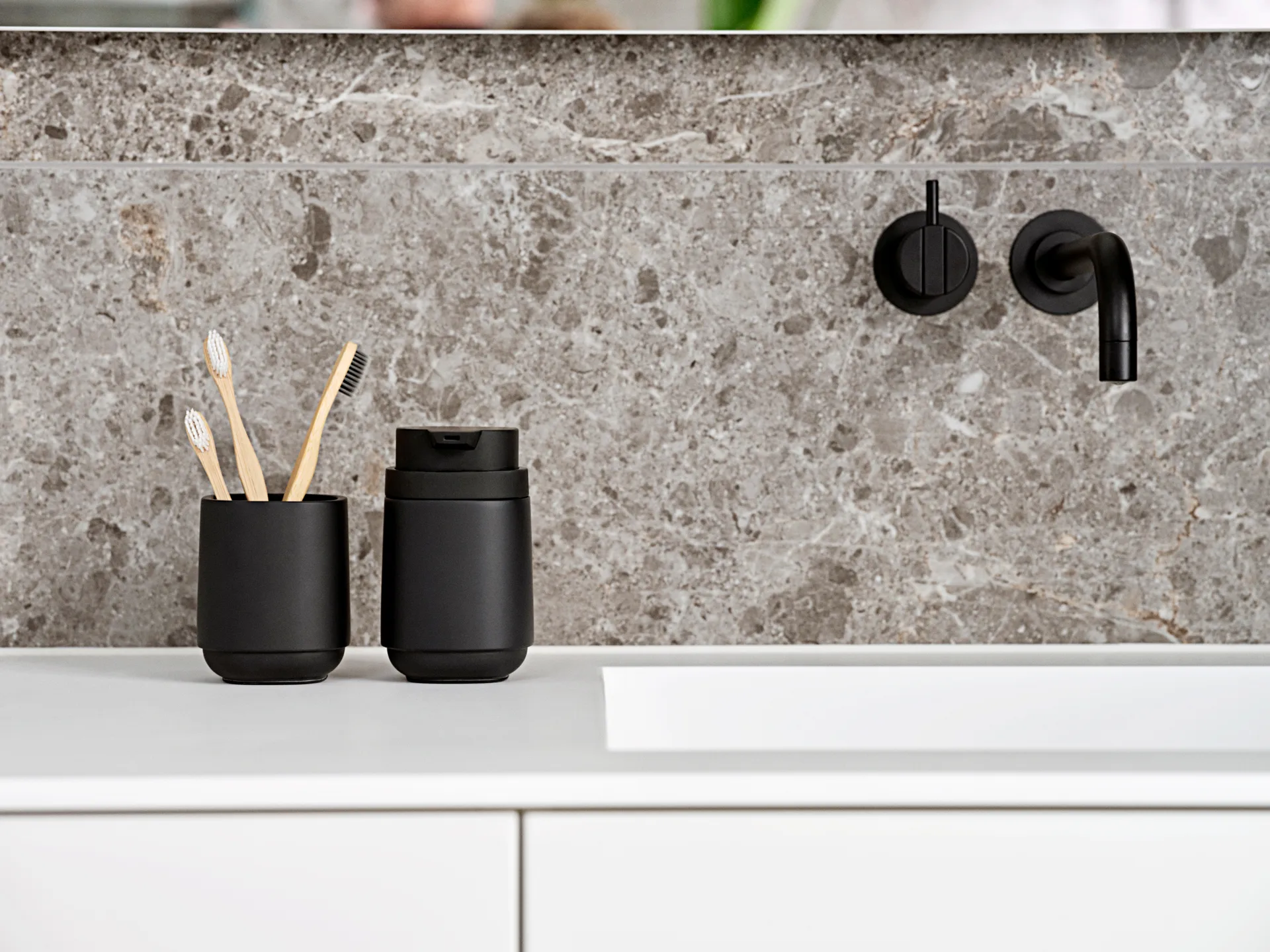 Gobelet pour brosse à dents Time 9,8 cm, Black Zone Denmark