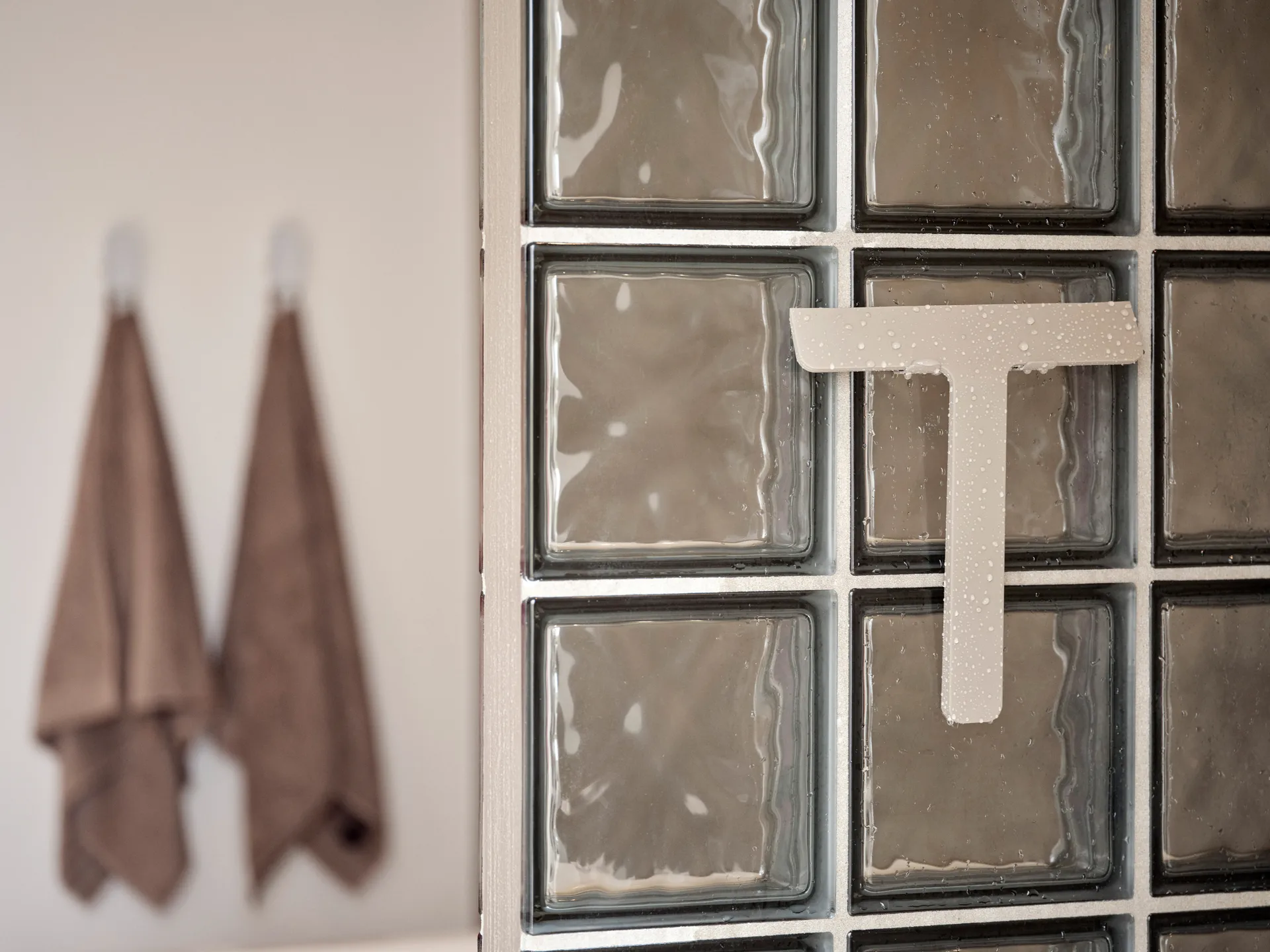 Grattoir avec support Ume, Taupe Zone Denmark