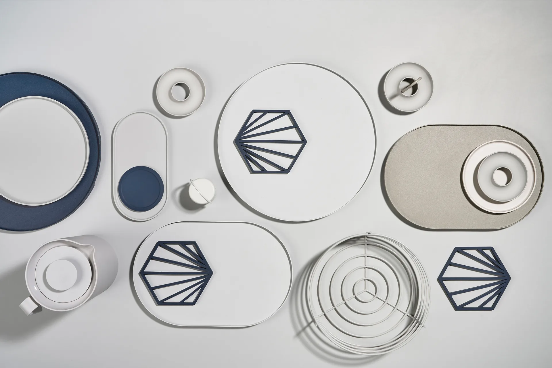 Plateau Singles Ø35 cm, Warm Grey Zone Denmark