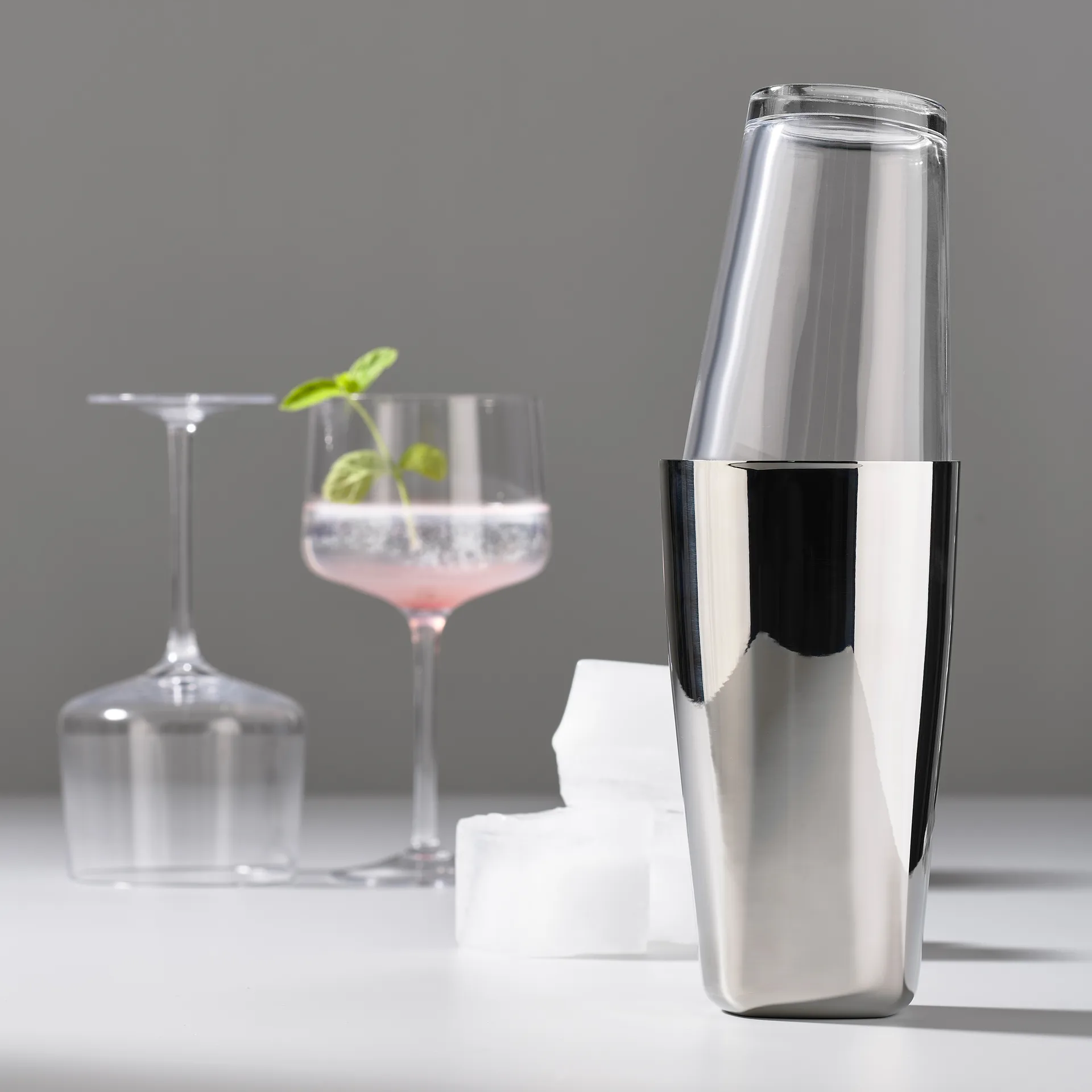 Shaker Rocks Boston, Polished steel Zone Denmark