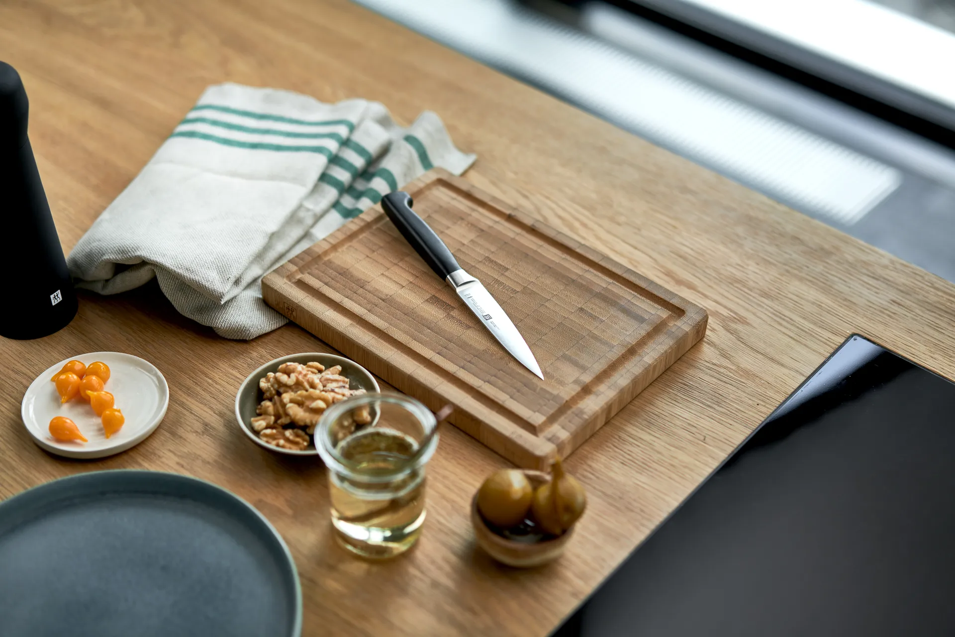 Couteau d'office Zwilling Pro Le Blanc 10 cm, Noir-acier inoxydable Zwilling