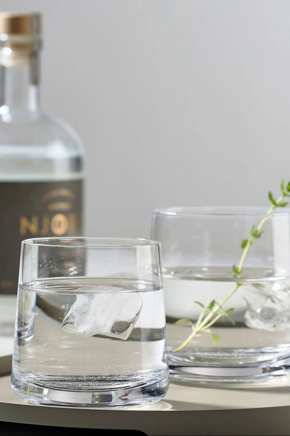 Parfaits comme cadeau pour la fête des pères : les verres Rocks wideball de Zone Denmark.
