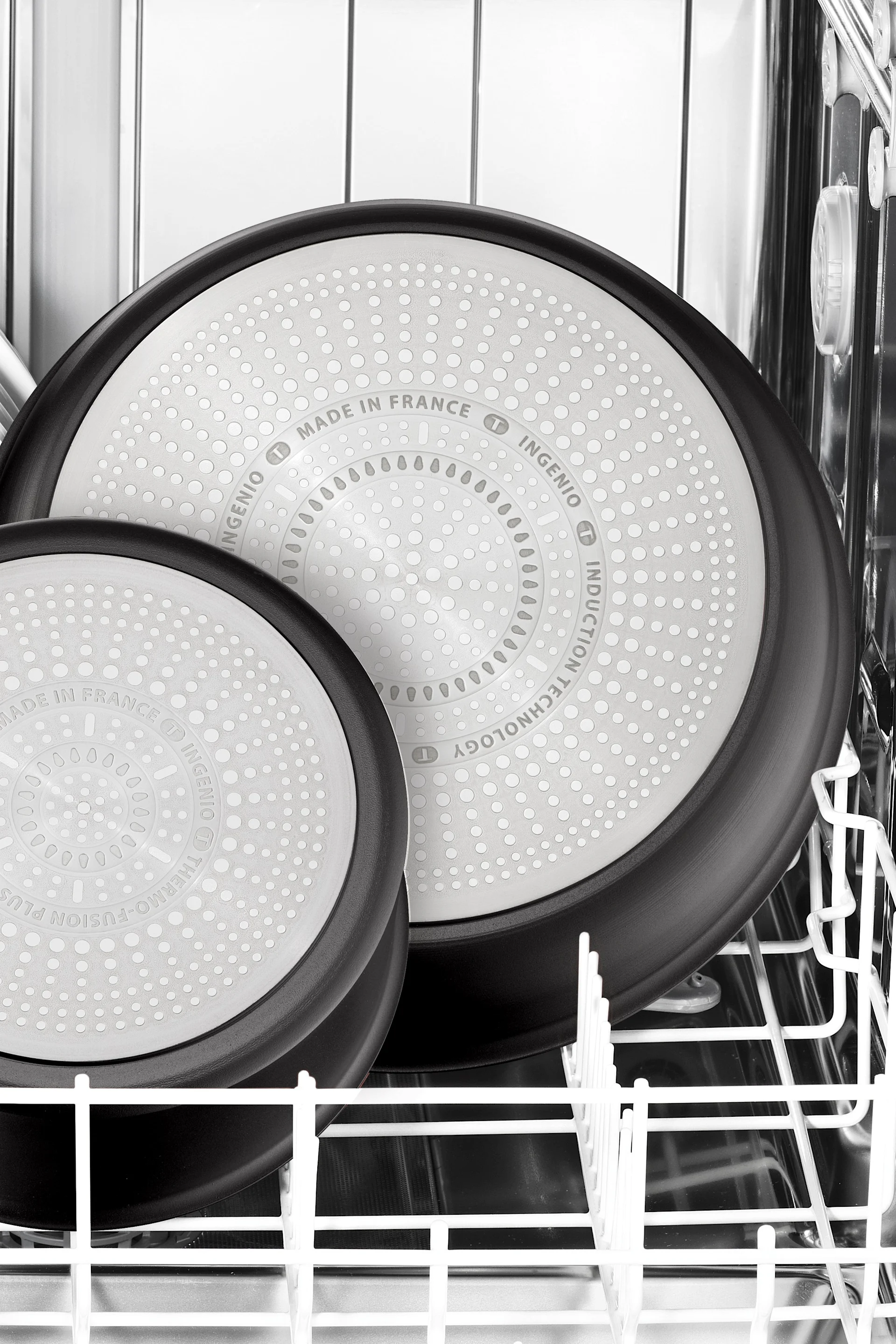 Le set de poêles et de casseroles Ingenio Unlimited de Tefal passe au lave-vaisselle.