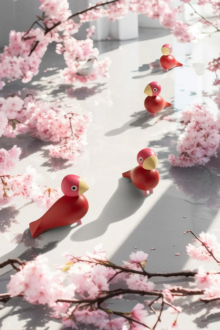 La Saint-Valentin à la maison : Lovebirds de Kaj Boyesen est un cadeau idéal pour votre chéri(e) à l'occasion de la Saint-Valentin, à voir ici chez @Gabriele.