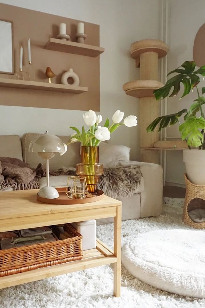 Boho et autres styles d'aménagement : Ici, vous pouvez voir le salon aménagé dans le style boho de l'utilisatrice Instagram @tami.gro92.