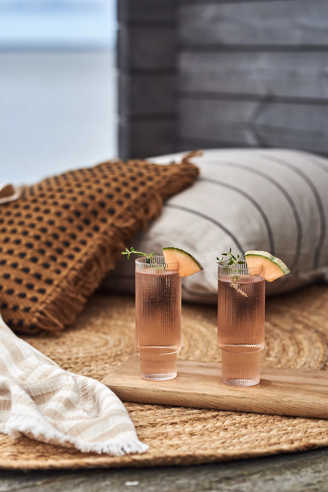 Des boissons rafraîchissantes servies dans le verre idéal sont un incontournable de l'été, surtout pour vos invités. 